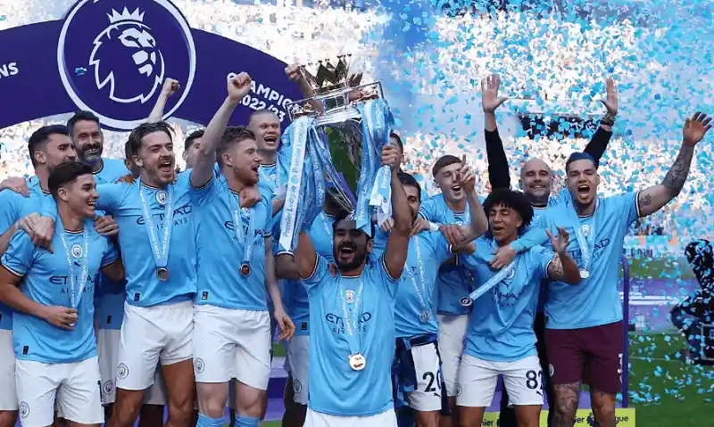 Manchester City chính thức ghi danh vào lịch sử bóng đá thế giới với bộ ba danh hiệu cao quý trong mùa giải 2022/2023.