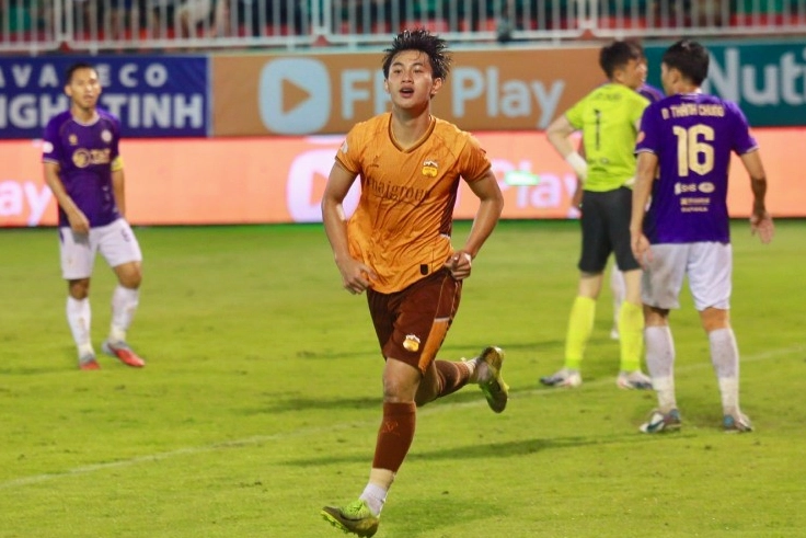 Khoảnh khắc kịch tính trong trận đấu giữa HAGL và Hà Nội FC với màn ngược dòng vỡ òa